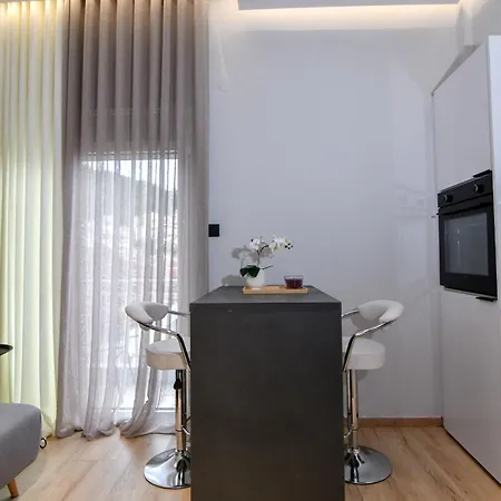 Twins Luxury * Kastoria